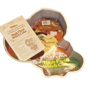 1981 Wilton Party Cake Pan Flyin' High Witch Halloween More 502-3398 Instruction